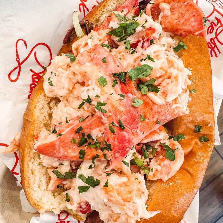 Delicious Po Boy Sandwiches and Seafood