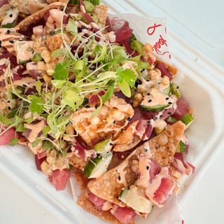 Tuna Wonton Nachos